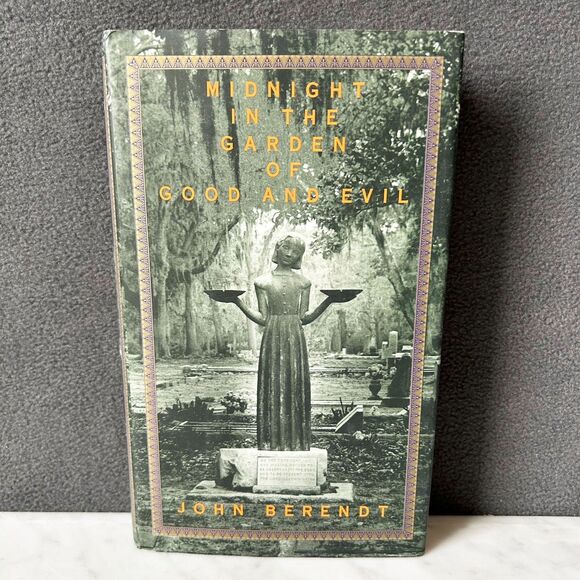 Midnight in the Garden of Good and Evil Hardcover Book by John Berendt 1994 - Picture 1 of 8